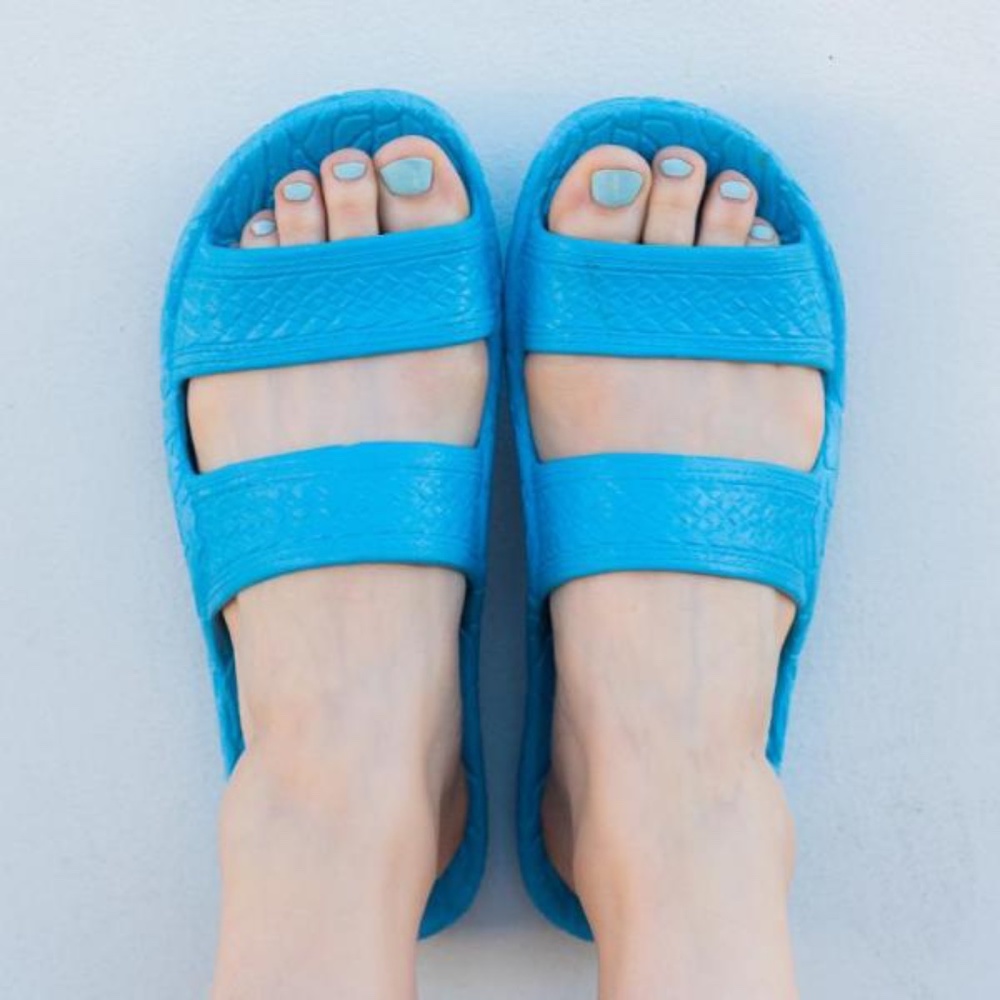 New Aqua Blue Waterproof Slip On Sandals Size 6